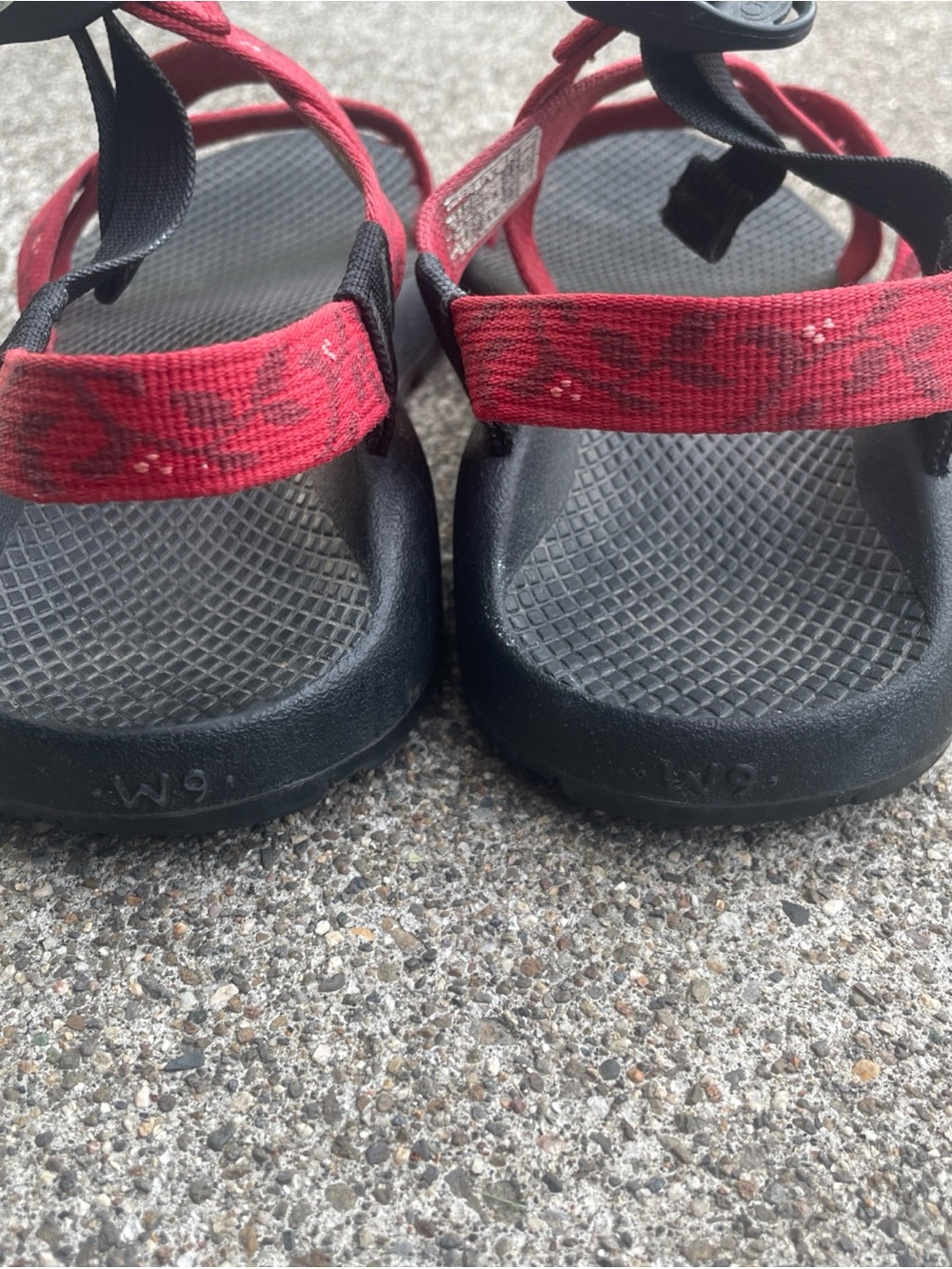 Chacos Womens Size 9 Red - Picture 8 of 16